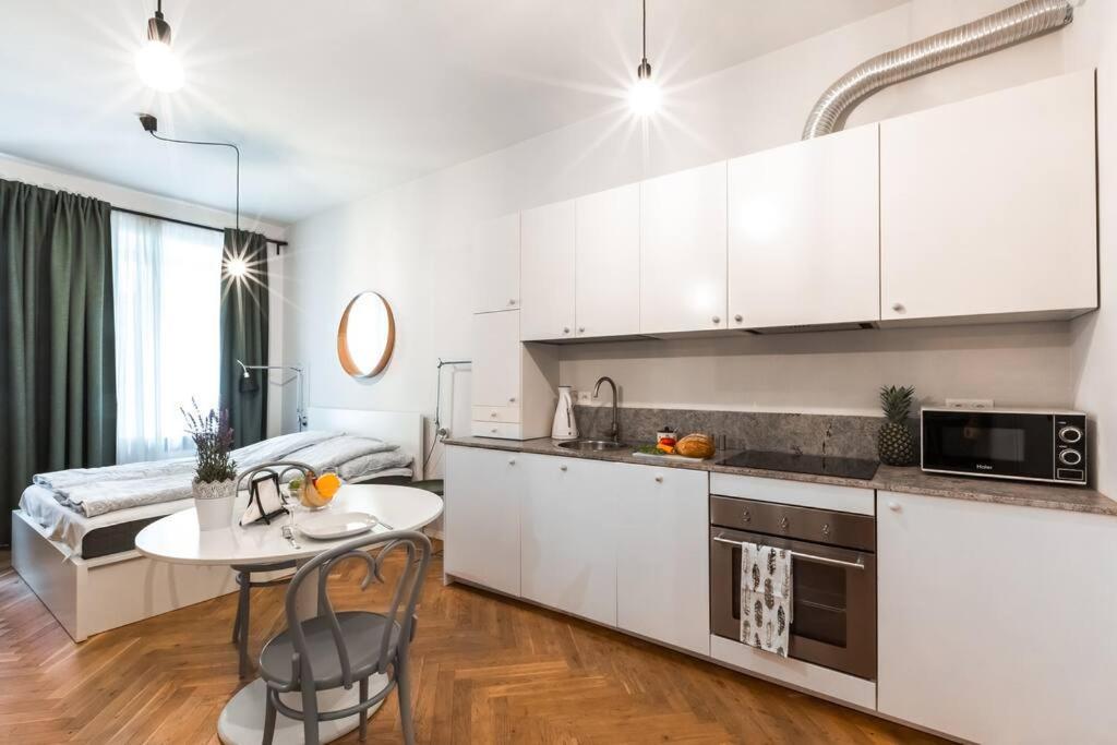 Cute Apartment Perfect For Business And Travel. Varsavia Esterno foto